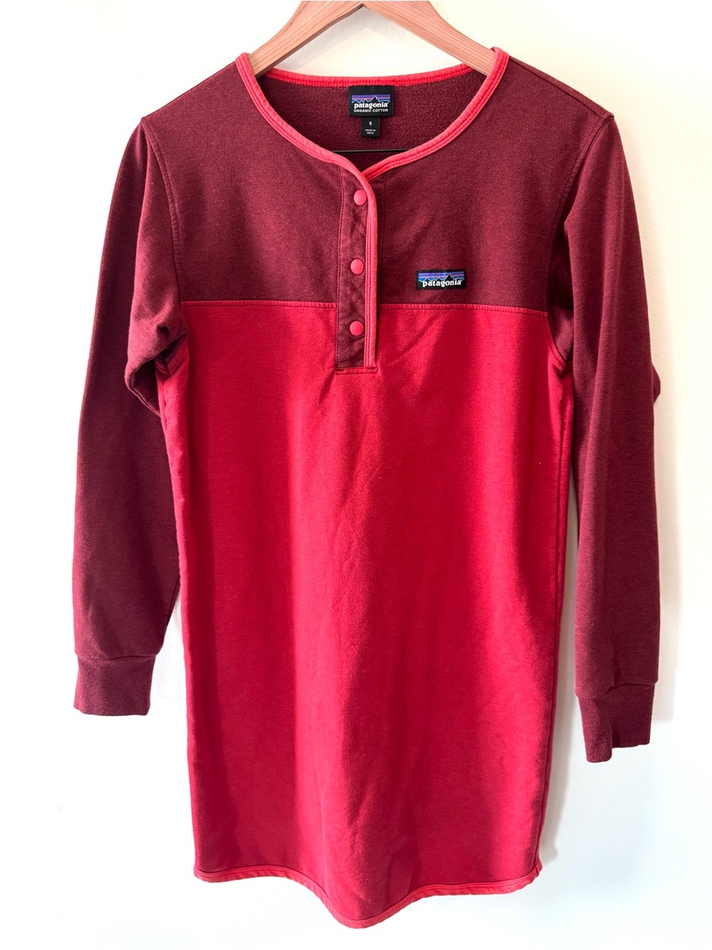 Patagonia Ahnya Henley Fleece Dress - Red / Burgundy Colorblock - Size Small